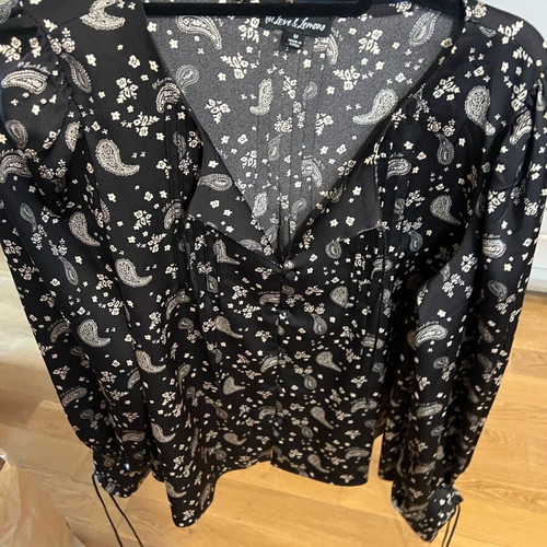 For Love & Lemons shirt new, size M, black with paisley print