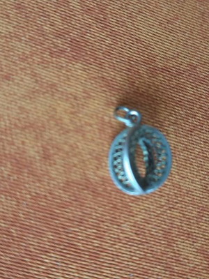 Silver elegant pendant used