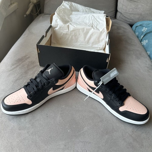 Nike Air Jordan 1 Low Crimson Tint Black Pink Size EU41 US8 New