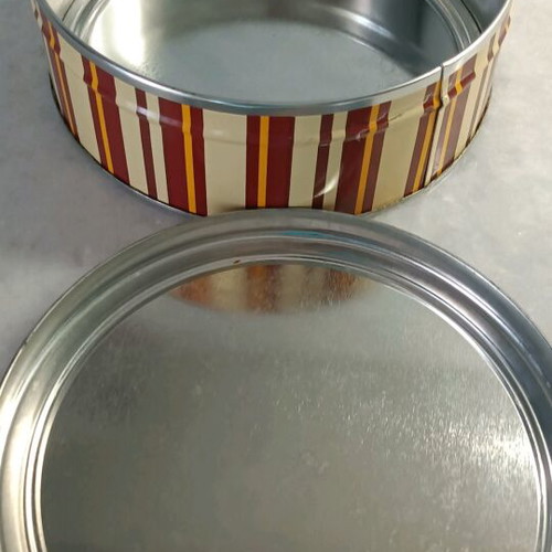 Sonday butter cookies metal tin used