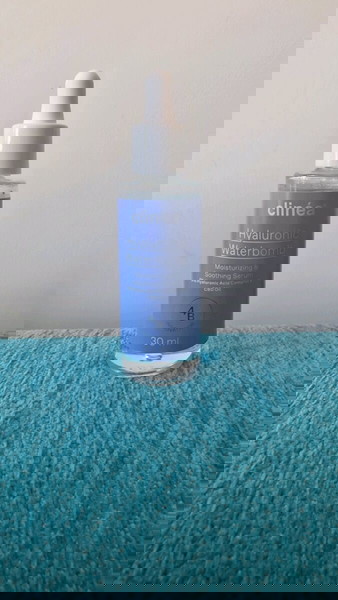 Clinea Hyaluronic Waterbomb Ενυδατικό Serum Προσώπου με Υαλουρονικό Οξύ 30ml