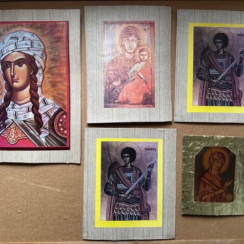 Religious images on cardboard like new, pack of 5
