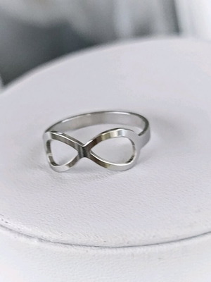 Silver Infinity Ring made of stainless steel new