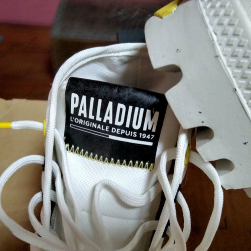 Palladium women's hiking shoes new, white, size 37
