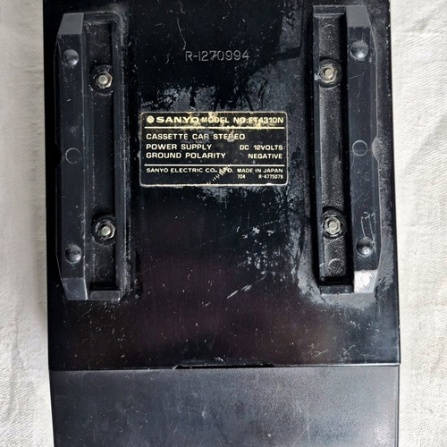 Sanyo FT-4310 car cassette player vintage used