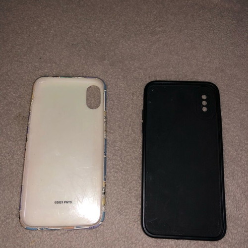 iPhone X/XS cases like new