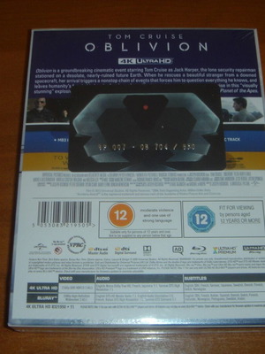 TOM CRUISE / OBLIVION / EVERYTHING BLU 4K!!!!