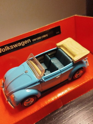 VW 1/43 scale 1951 model car miniature
