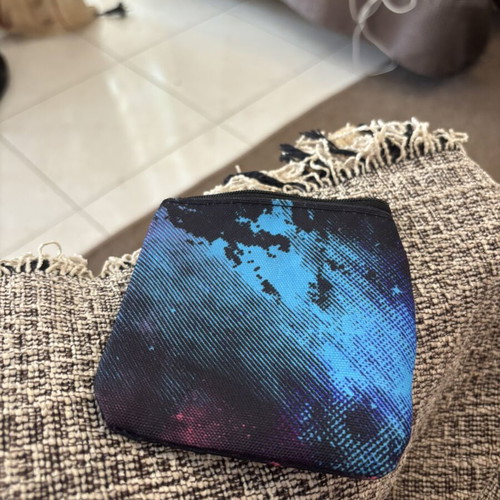 Polo Galaxy Wallet like new, sporty multicolor design