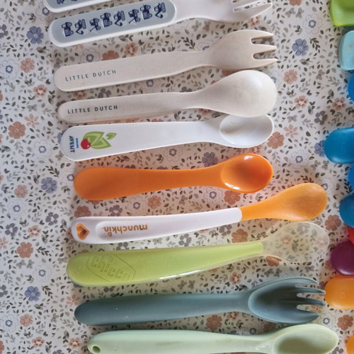 Baby cutlery like new, some silicone, great for 6+ months