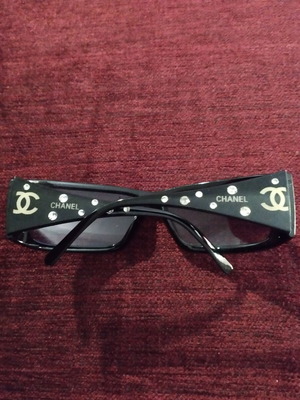 Chanel vintage γυαλιά ηλίου C.106/80 μαύρα με στρας και λογότυπο CC σαν καινούργια