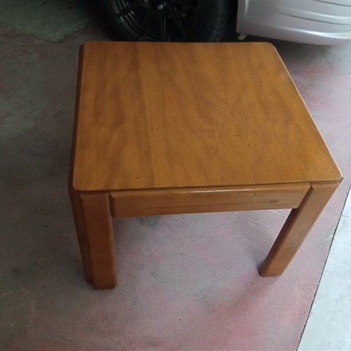 Coffee table used 52x52