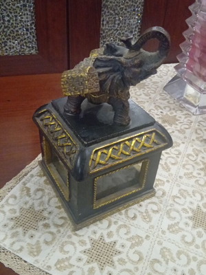 Decorative fountain slightly used