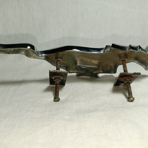 Ford Mustang metal emblem used, 1970s horse logo