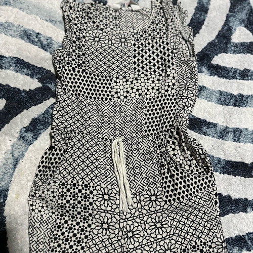 H&M one-piece jumpsuit like new, black and white, 116 cm