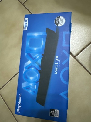 PlayStation Paladone Icon light like new