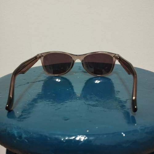 Sunglasses used in excellent condition