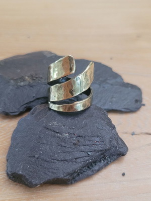 Bronze adjustable ring, gold color