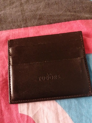 Tudors leather card holder new, black