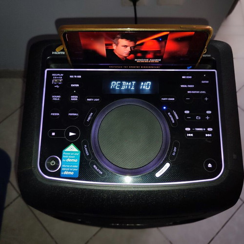Sony MCH V50 D Bluetooth speaker like new, 600W