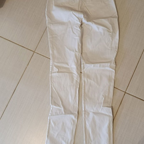 Girls' white slim fit jeans size small, like new, age 16