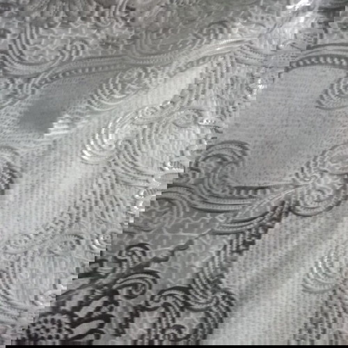 Мушама за застилане на маса като нова, размер 138x122 см