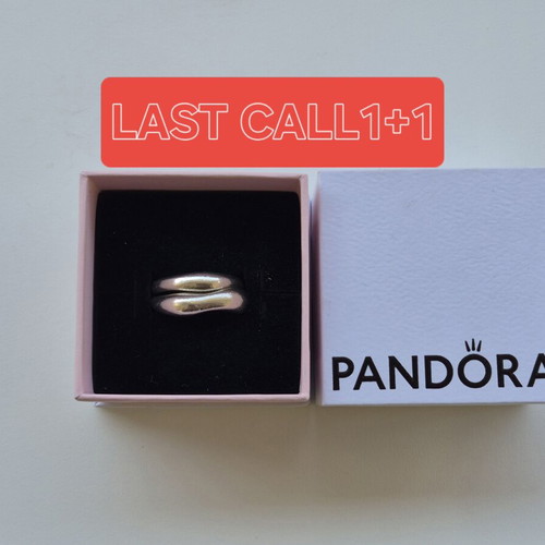 Pandora set of silver rings size 58, like new
