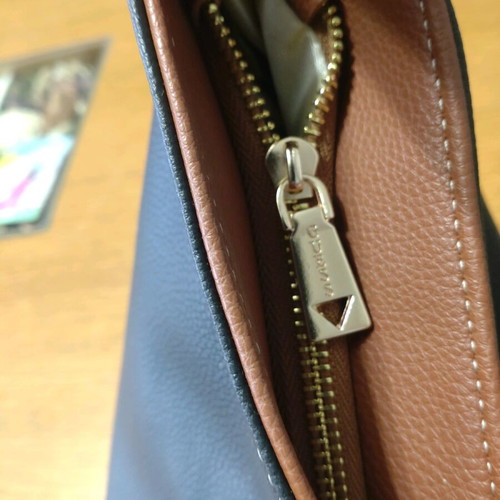 Guess shoulder bag like new, black with tan