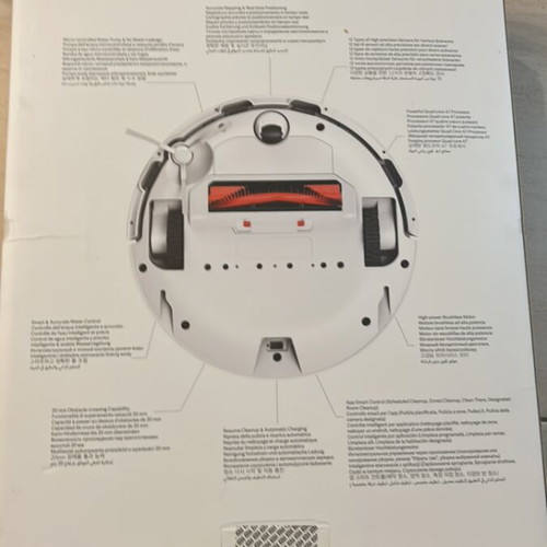 Robotic Vacuum Mop P like new, white
