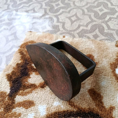 Old cast iron iron used