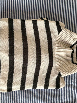 H&M Ριγέ Πουλόβερ Μεταχειρισμένο Άσπρο Μαύρο Turtle Neck