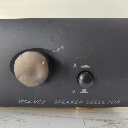 Jamo JSS4-VC2 Matrix Speaker Selector used, 4 zones, dual source input
