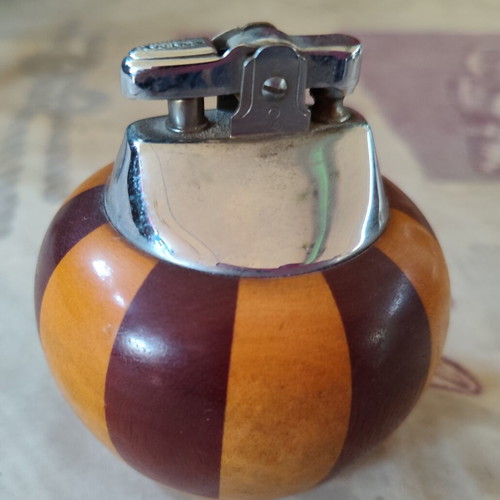 Ronson "Carousel" table lighter like new