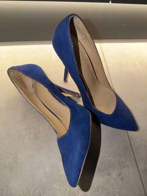 Zara blue suede pumps size 38 like new