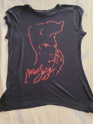 T shirt Miss Sixty medium size like new, blue and red