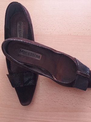 Winter suede pumps size 37, brown