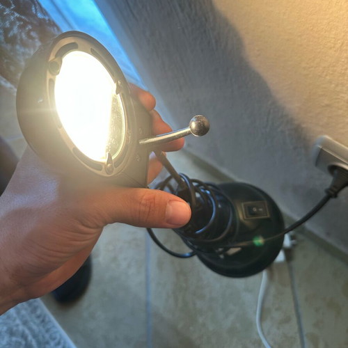 Table lamp like new, convenient and adjustable