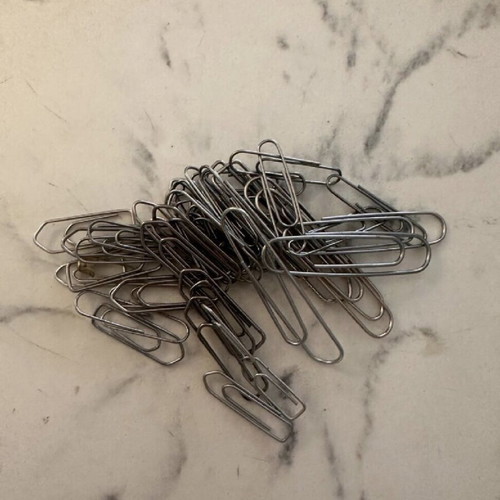 Stapler and staples like new