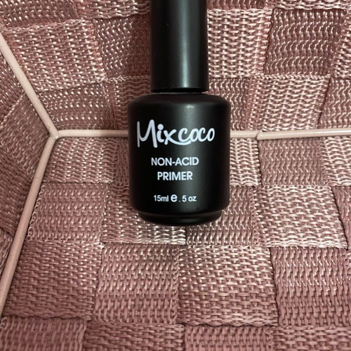 Nail products like new with Mixcoco Primer and Gellie semi-permanent polishes