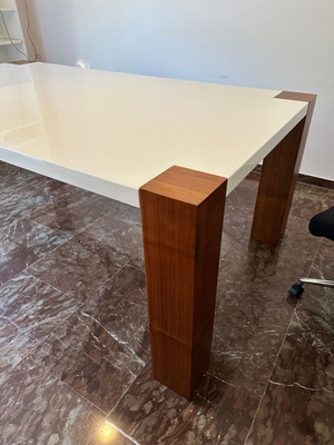 Entos dining table 200×110 cm, white lacquer and wood
