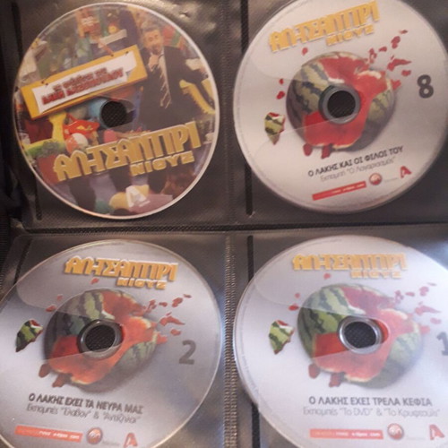 DVD collection like new, 150 discs with movies and documentaries
