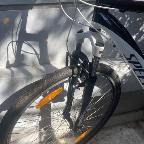 Specialized city bike like new, 24 inch, disc brakes, front suspension