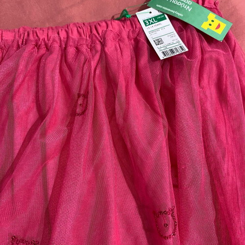 Benetton skirt new, tulle with sequins, size 13-14, dark pink