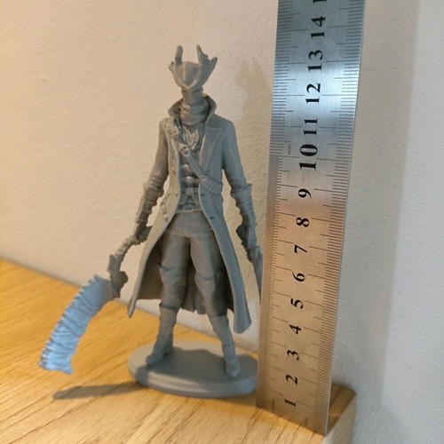 Μινιατούρα Hunter Bloodborne καινούργια, ύψος 14 εκατοστά