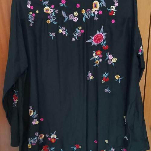 Zara embroidered floral black shirt size L new