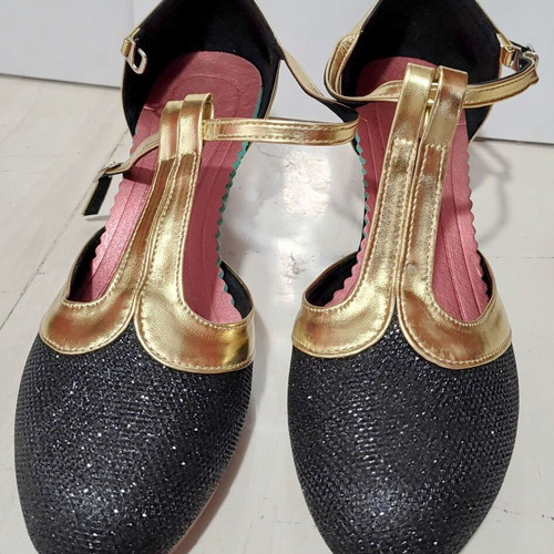 Dance shoes new, size 39.5, black with gold details
