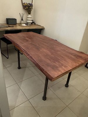 Handmade dining table like new, solid wood and iron