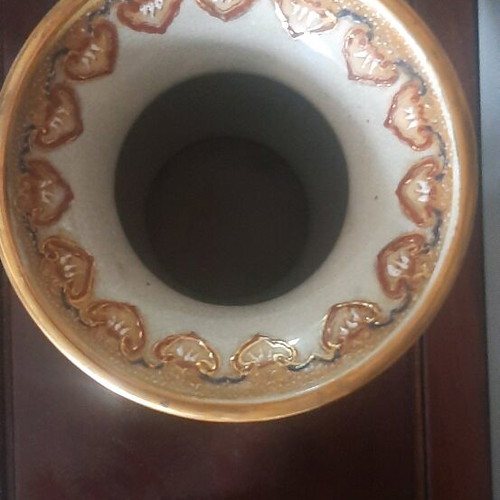 Satsuma Chinese porcelain 26cm height like new