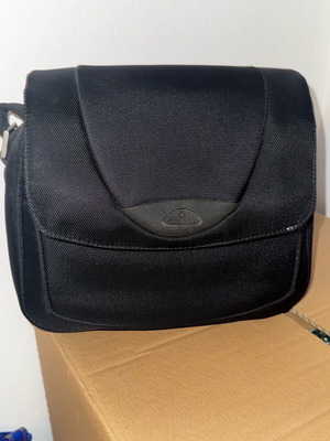 Τσάντα Samsonite ώμου μεταχειρισμένη, μαύρη, ελαφριά