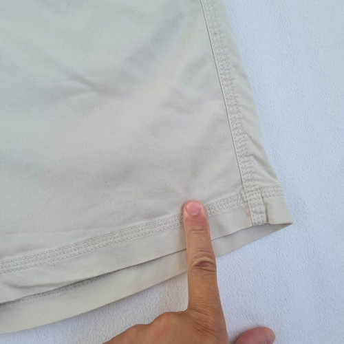 Helly Hansen men's beige shorts size 32 / M
